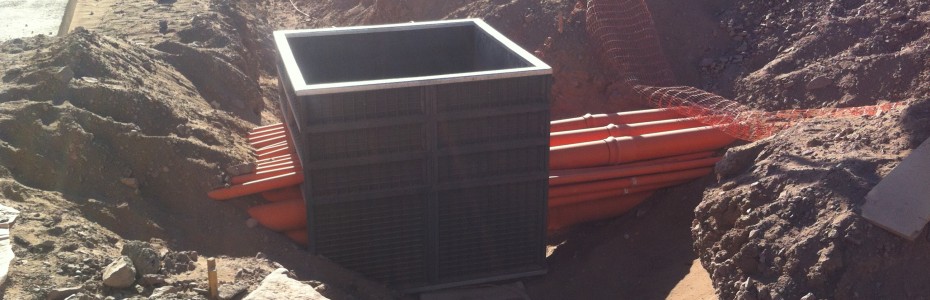 Electrical cable pit for large scale solar plant